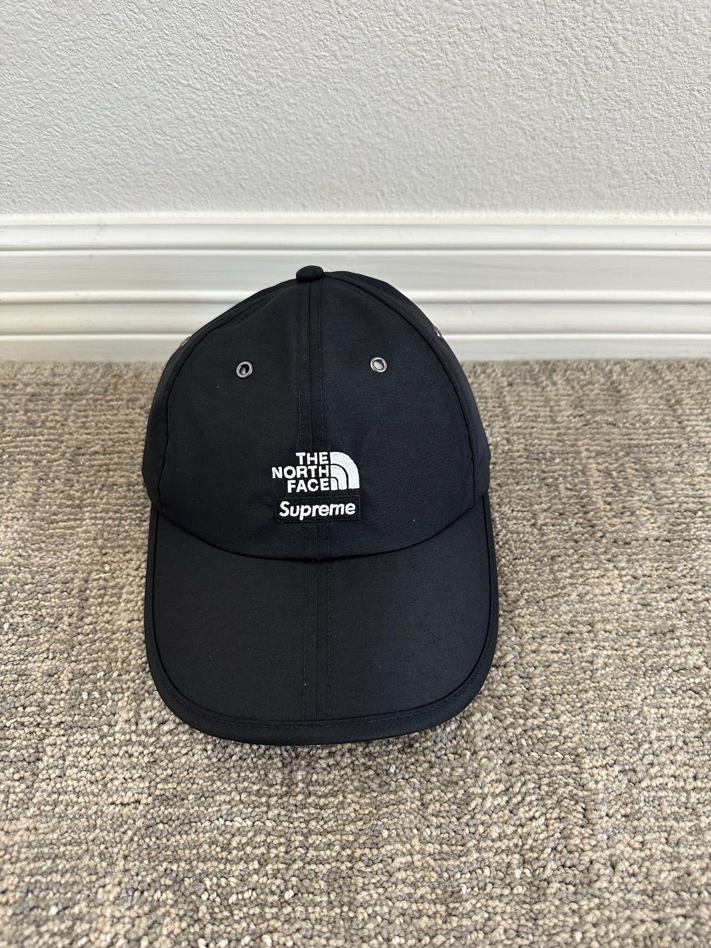 Supreme The North Face Split 6-Panel Hat
