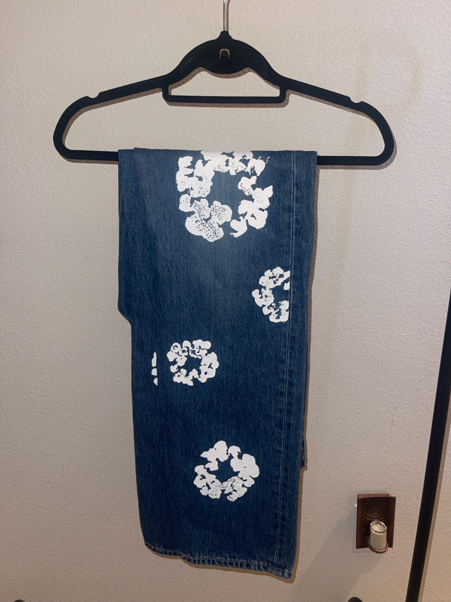 Denim Tears (34x34)