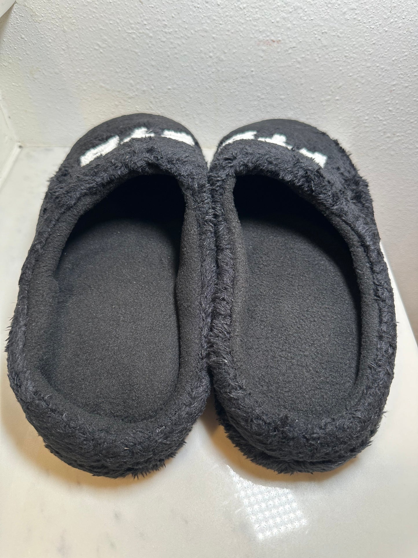 FTP Fleece Logo Slippers (11-12)