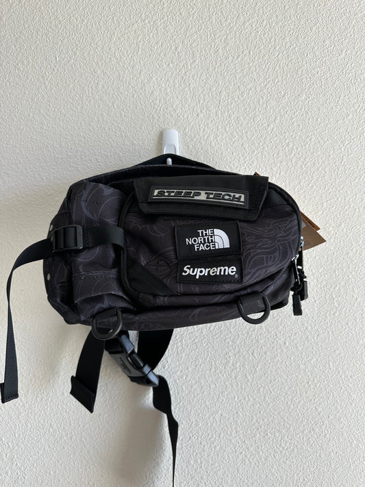 Supreme x The North Face Steep Tech Waist Bag