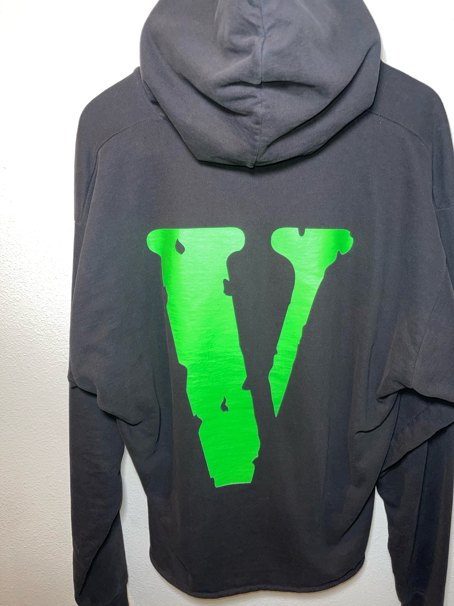 Vlone "I Heart CHI" Hoodie (L)