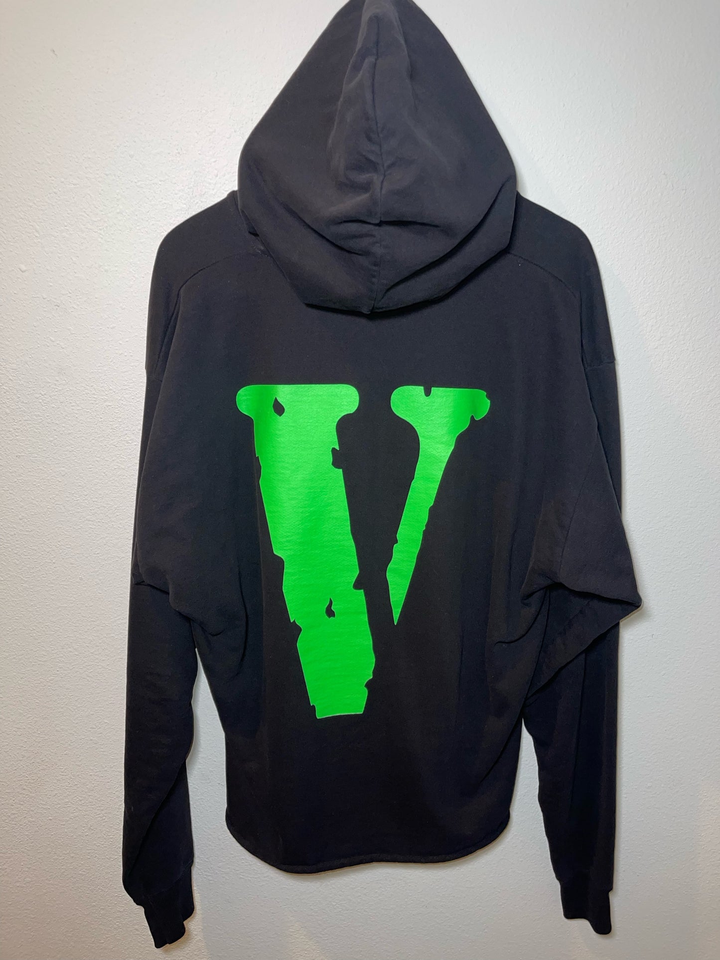 Vlone "I Heart CHI" Hoodie (L)