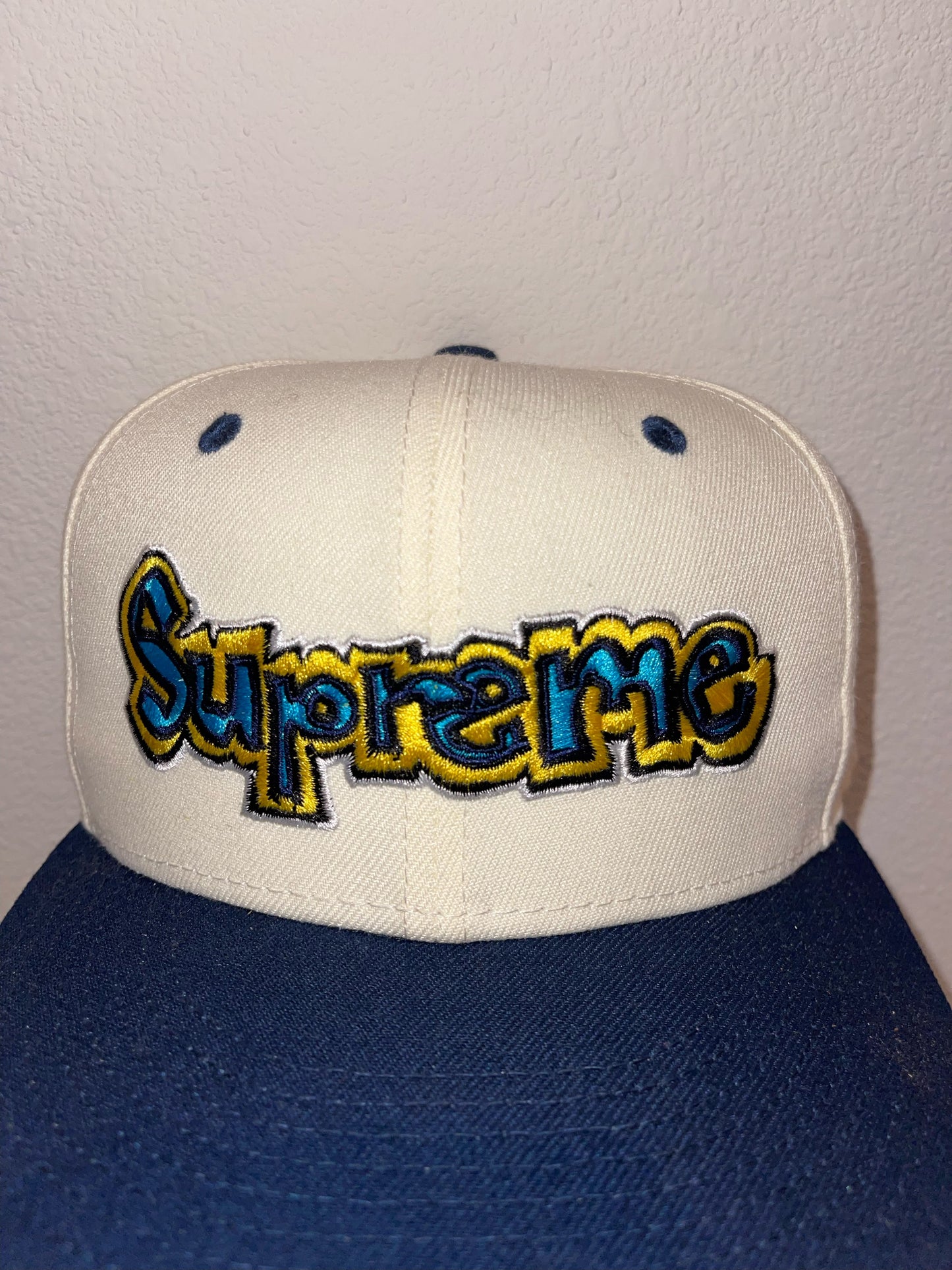 Supreme Gonz Logo New Era (7 1/8)